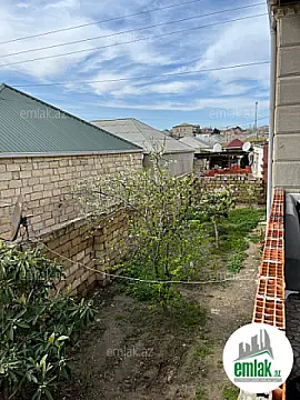 Satılır 4 otaqlı həyət evi 120 m²