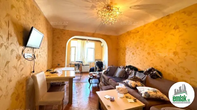 Satılır 2 otaqlı köhnə tikili 60 m² — Bakı 2 otaq 60.00 m²