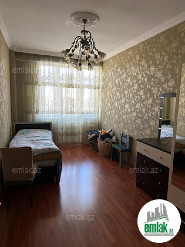 Satılır 3 otaqlı yeni tikili 83 m²