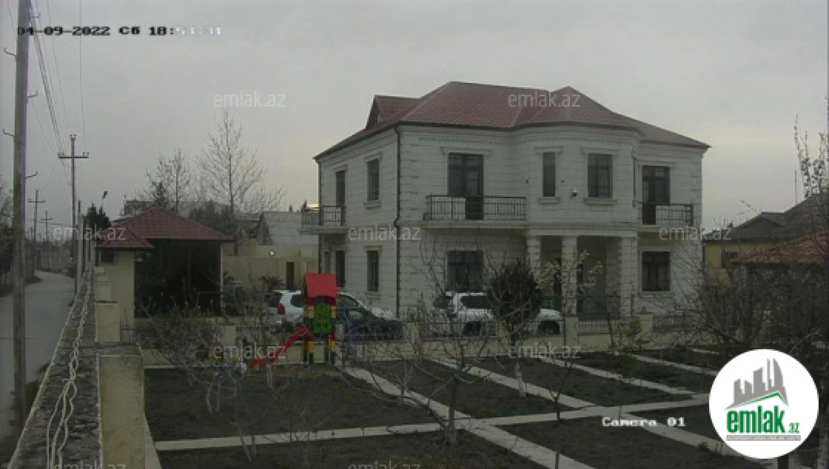 Satılır 7 otaqlı həyət evi 300 m²