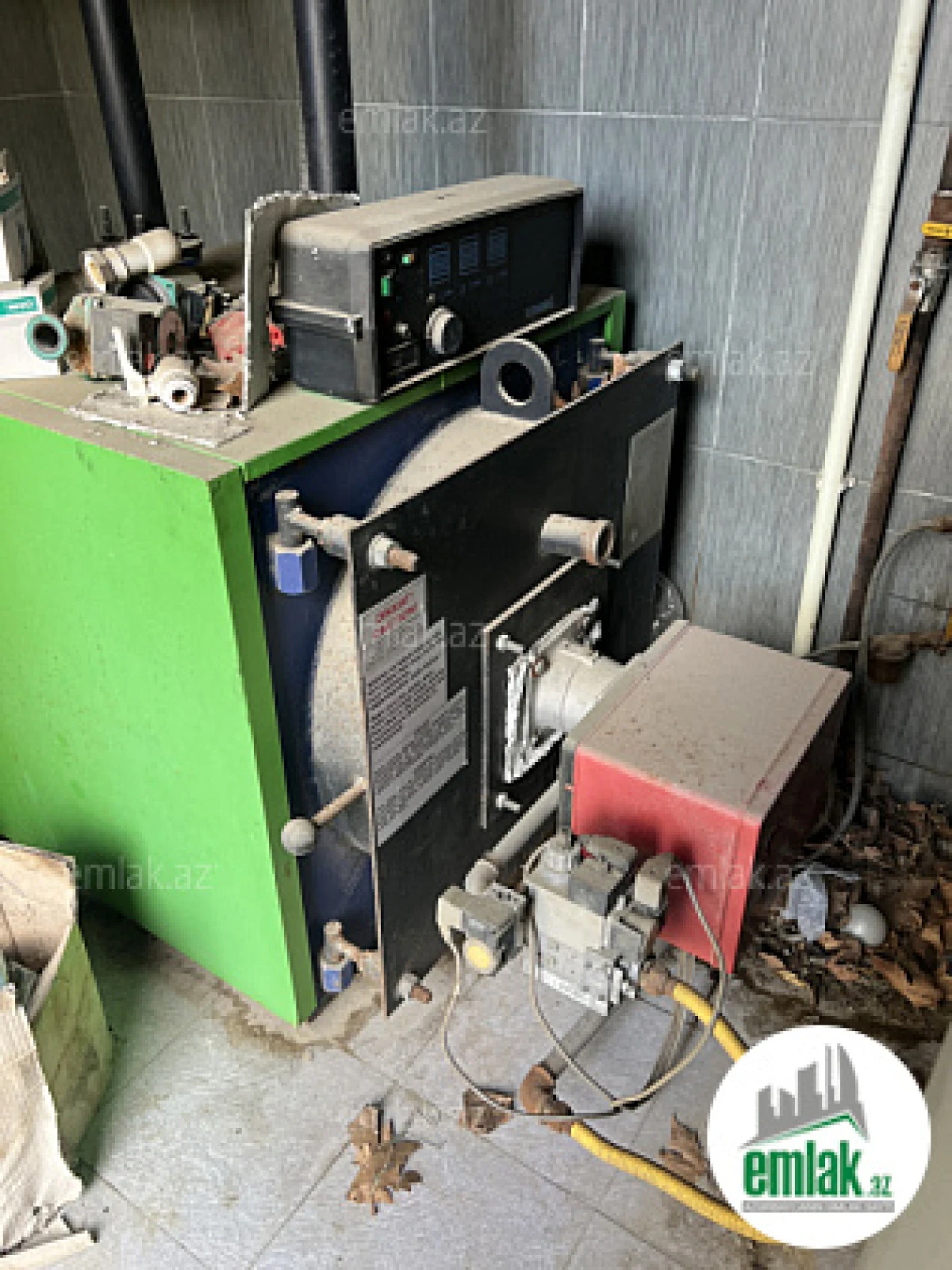 Satılır 7 otaqlı həyət evi 300 m²