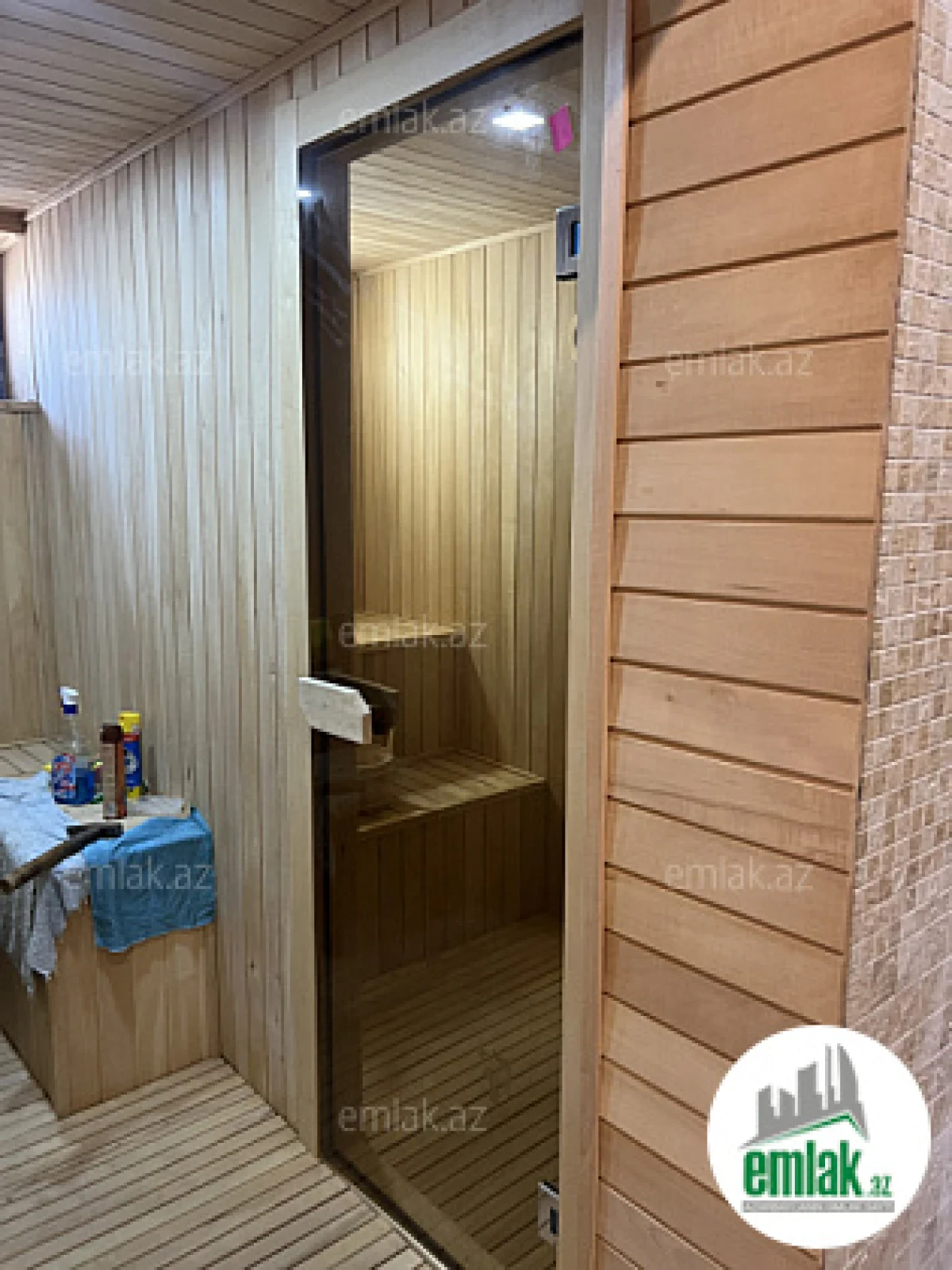 Satılır 7 otaqlı həyət evi 300 m²