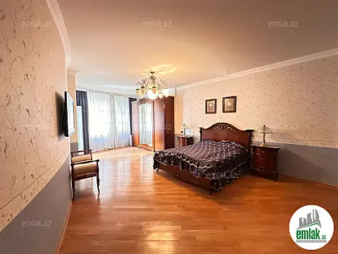 Satılır 4 otaqlı yeni tikili 240 m² — Bakı 4 otaq 240.00 m²