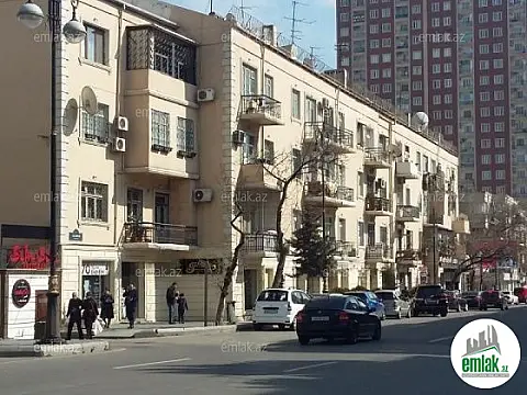 Satılır 1 otaqlı köhnə tikili 50 m² — Bakı 1 otaq 50.00 m²