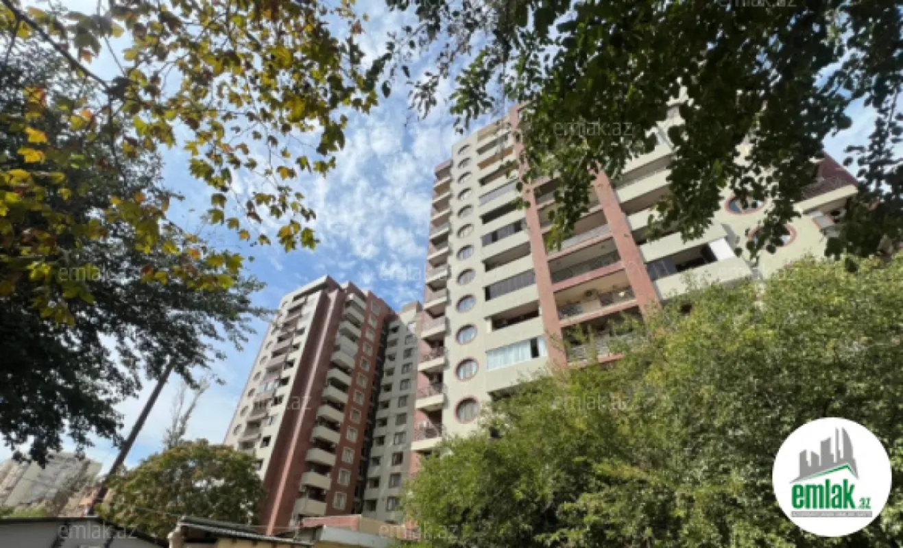 Satılır 3 otaqlı yeni tikili 125 m²