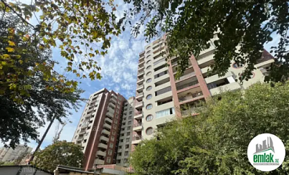 Satılır 3 otaqlı yeni tikili 125 m² — Bakı 3 otaq 125.00 m²