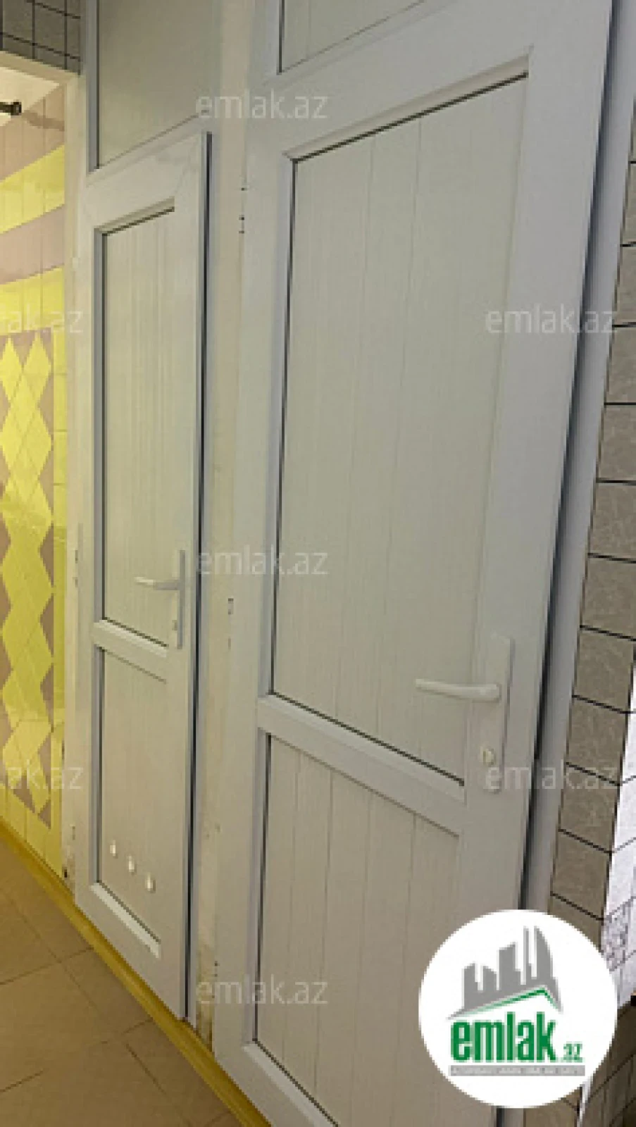 Satılır 3 otaqlı köhnə tikili 80 m²