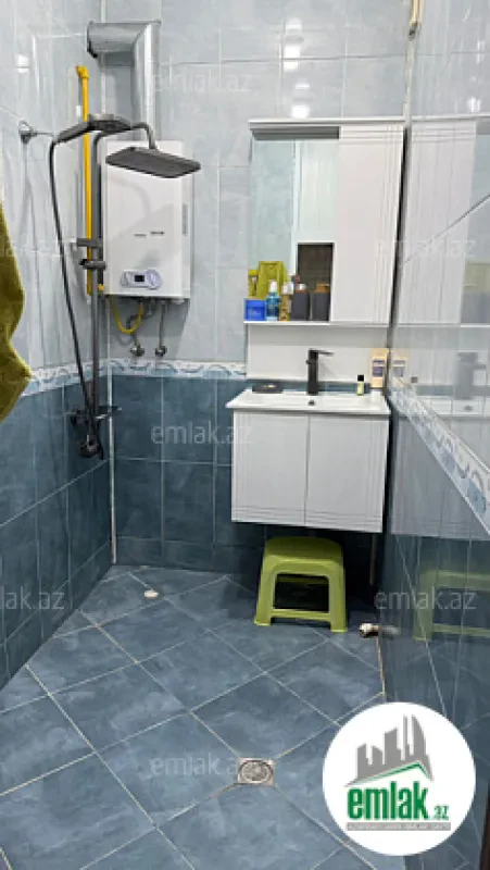 Satılır 3 otaqlı köhnə tikili 80 m²