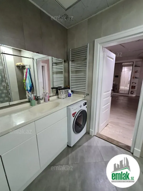 Satılır 3 otaqlı yeni tikili 122 m²