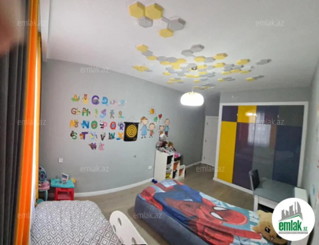 Satılır 3 otaqlı yeni tikili 122 m²