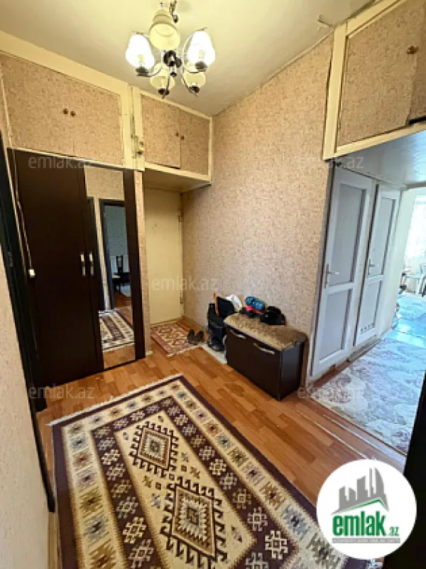 Satılır 3 otaqlı köhnə tikili 90 m²