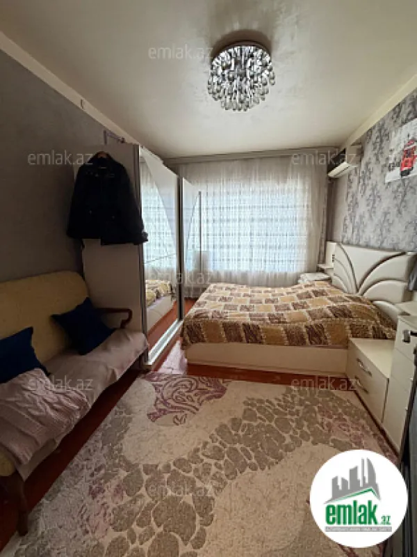 Satılır 3 otaqlı köhnə tikili 90 m²
