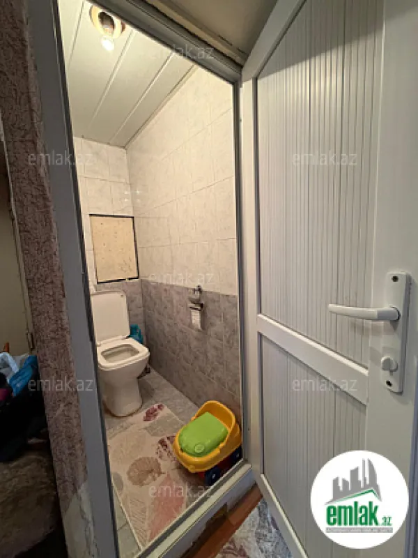 Satılır 3 otaqlı köhnə tikili 90 m²