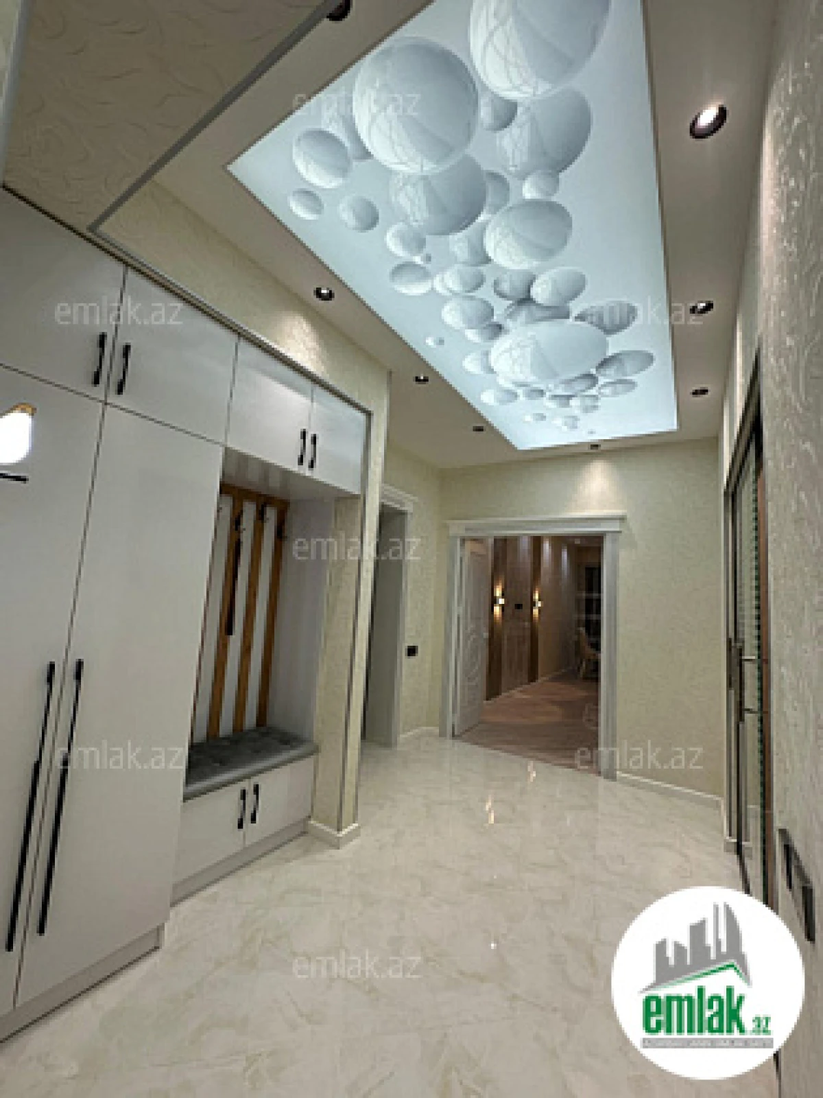 Satılır 3 otaqlı yeni tikili 96 m²