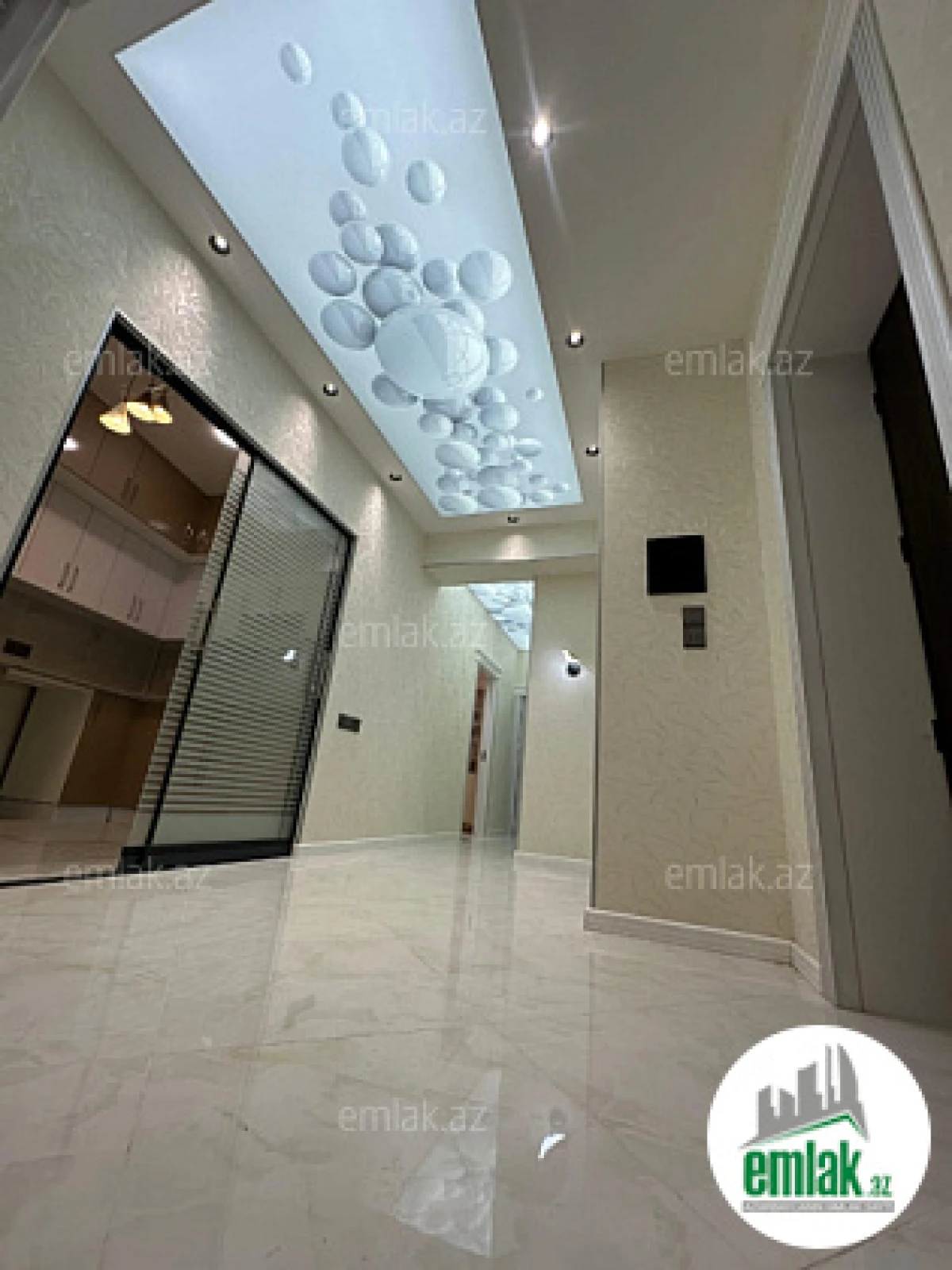 Satılır 3 otaqlı yeni tikili 96 m²