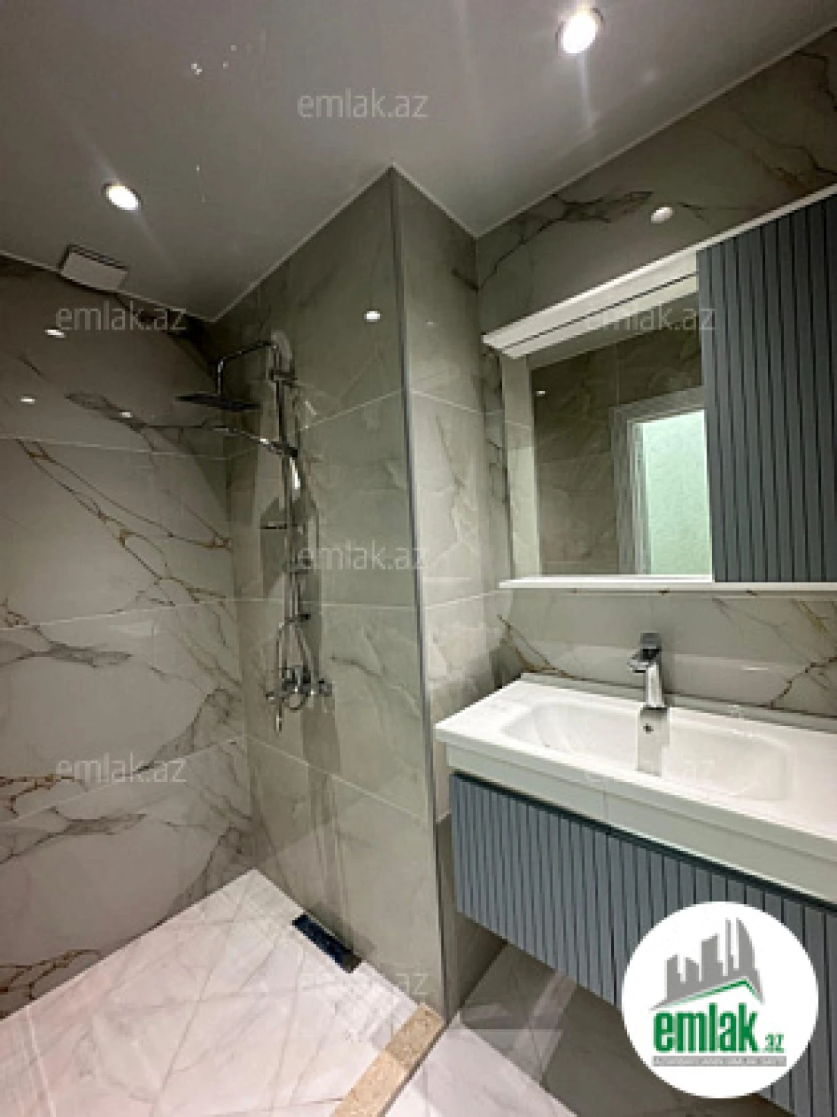 Satılır 3 otaqlı yeni tikili 96 m²