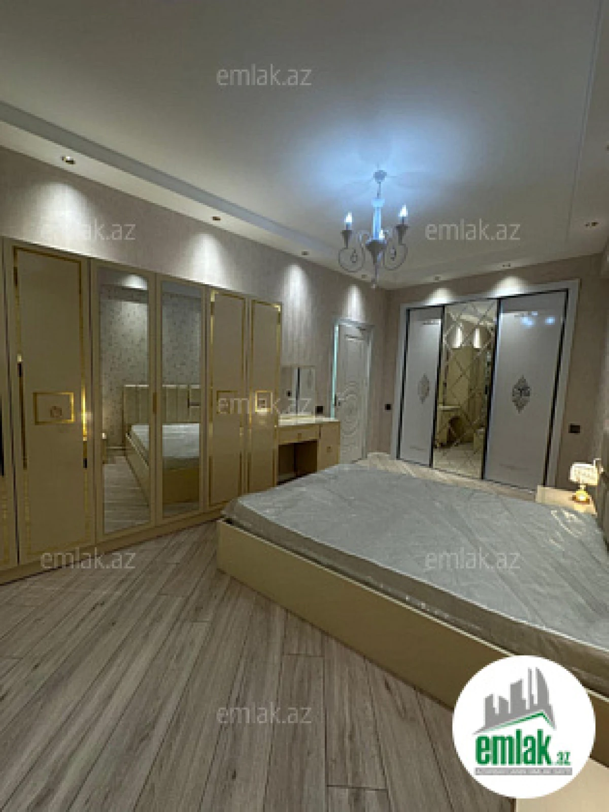 Satılır 3 otaqlı yeni tikili 96 m²