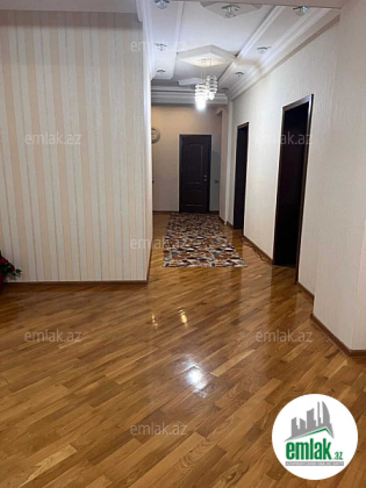 Satılır 4 otaqlı yeni tikili 153 m²