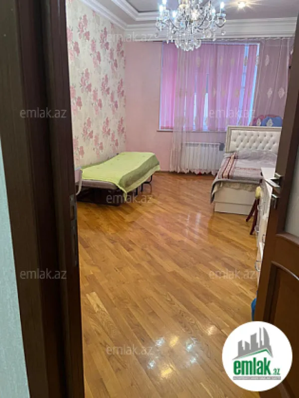 Satılır 4 otaqlı yeni tikili 153 m²