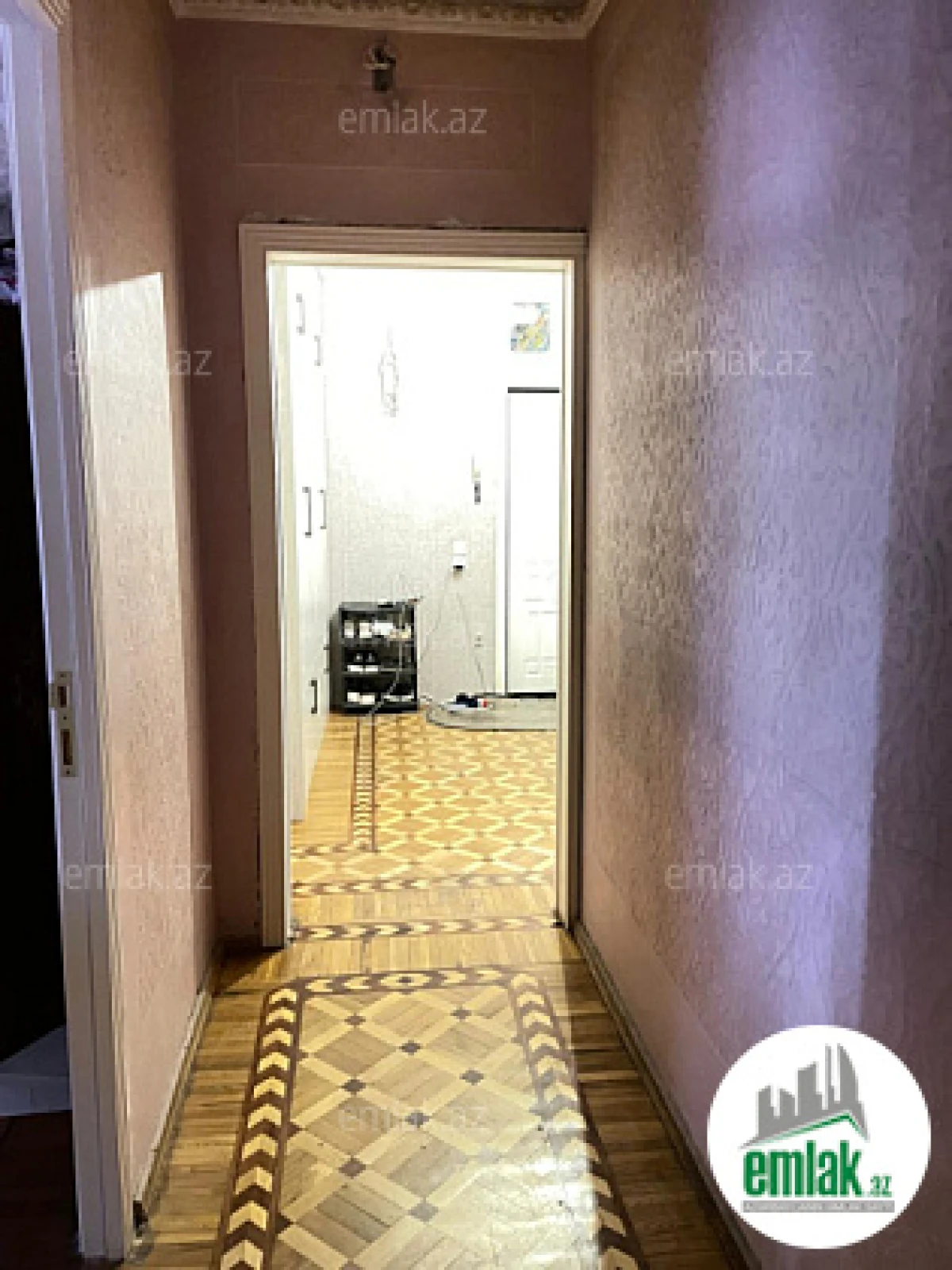 Satılır 5 otaqlı köhnə tikili 120 m²