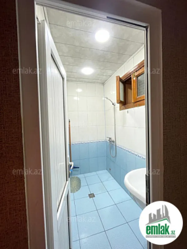 Satılır 5 otaqlı köhnə tikili 120 m²