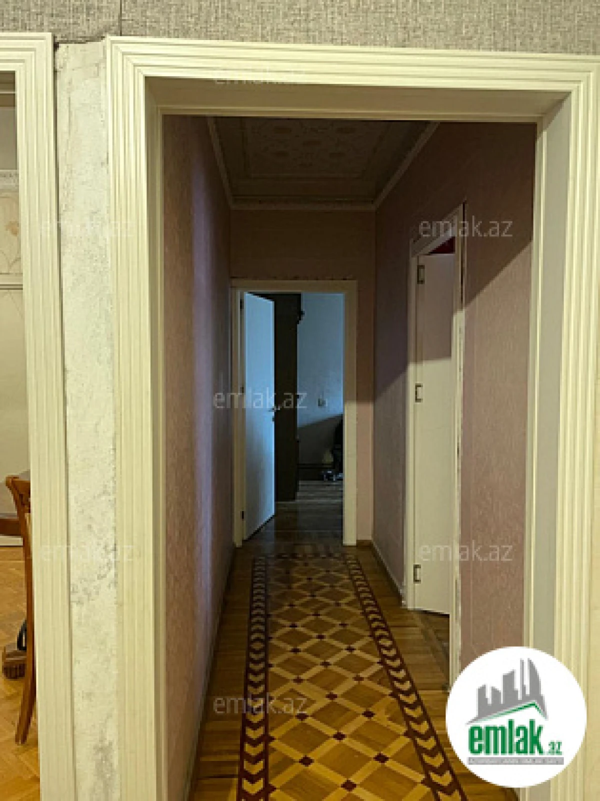 Satılır 5 otaqlı köhnə tikili 120 m²