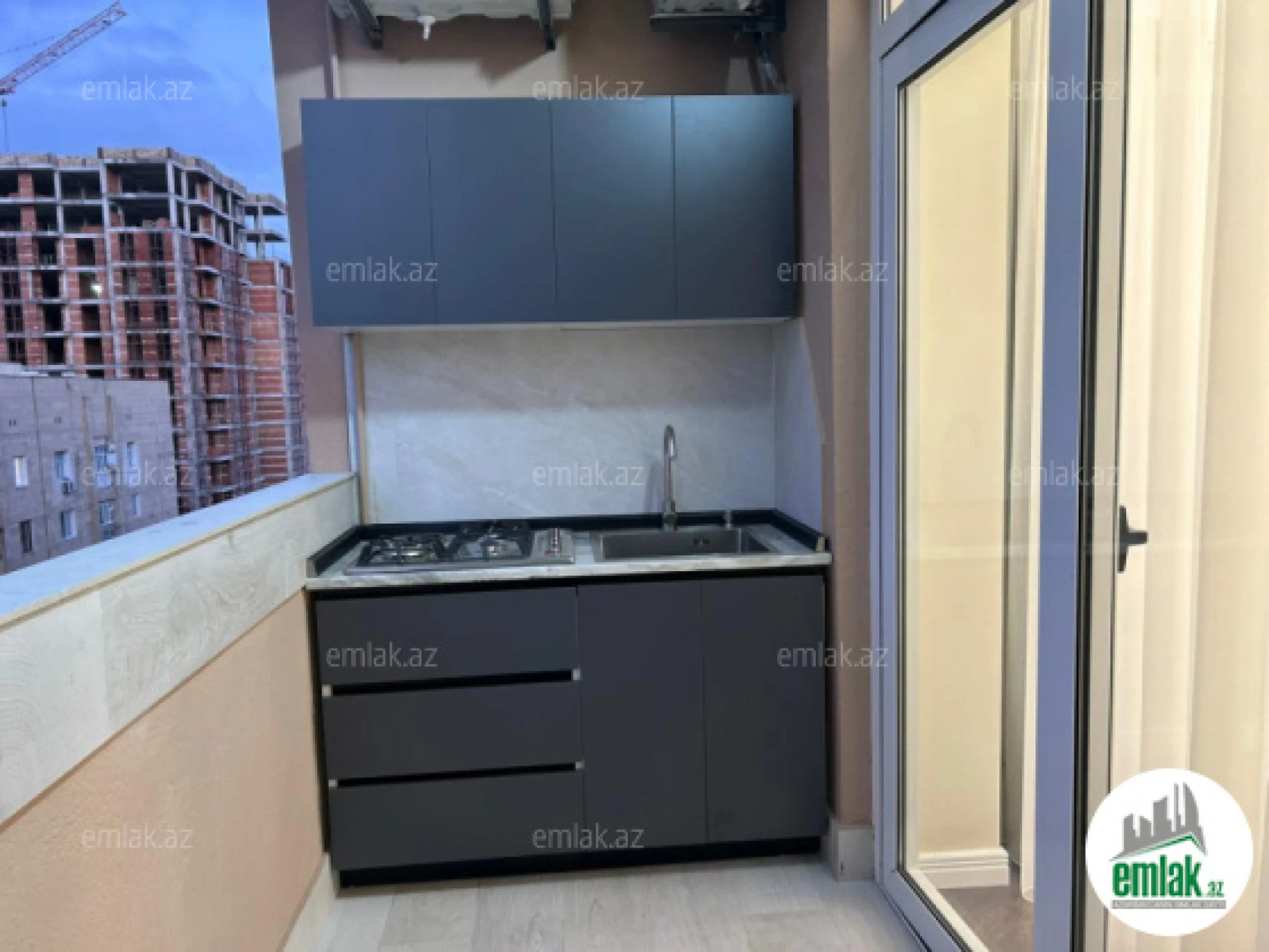 Satılır 3 otaqlı yeni tikili 95 m²