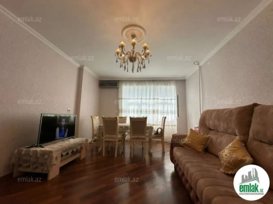 Satılır 2 otaqlı köhnə tikili 52 m²