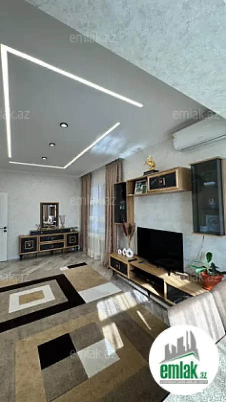 Satılır 3 otaqlı köhnə tikili 85 m²