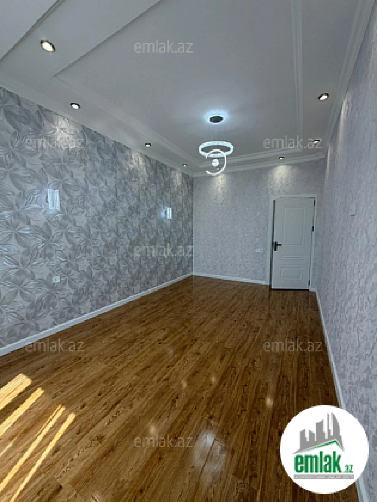 Satılır 3 otaqlı yeni tikili 70 m²