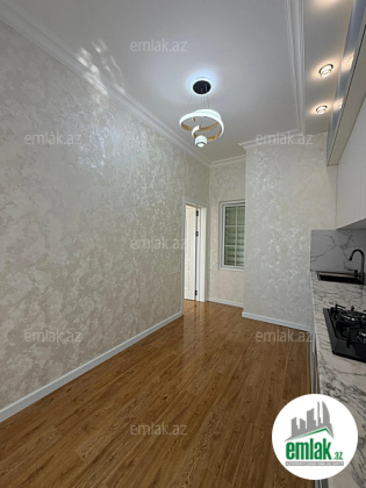 Satılır 3 otaqlı yeni tikili 70 m²