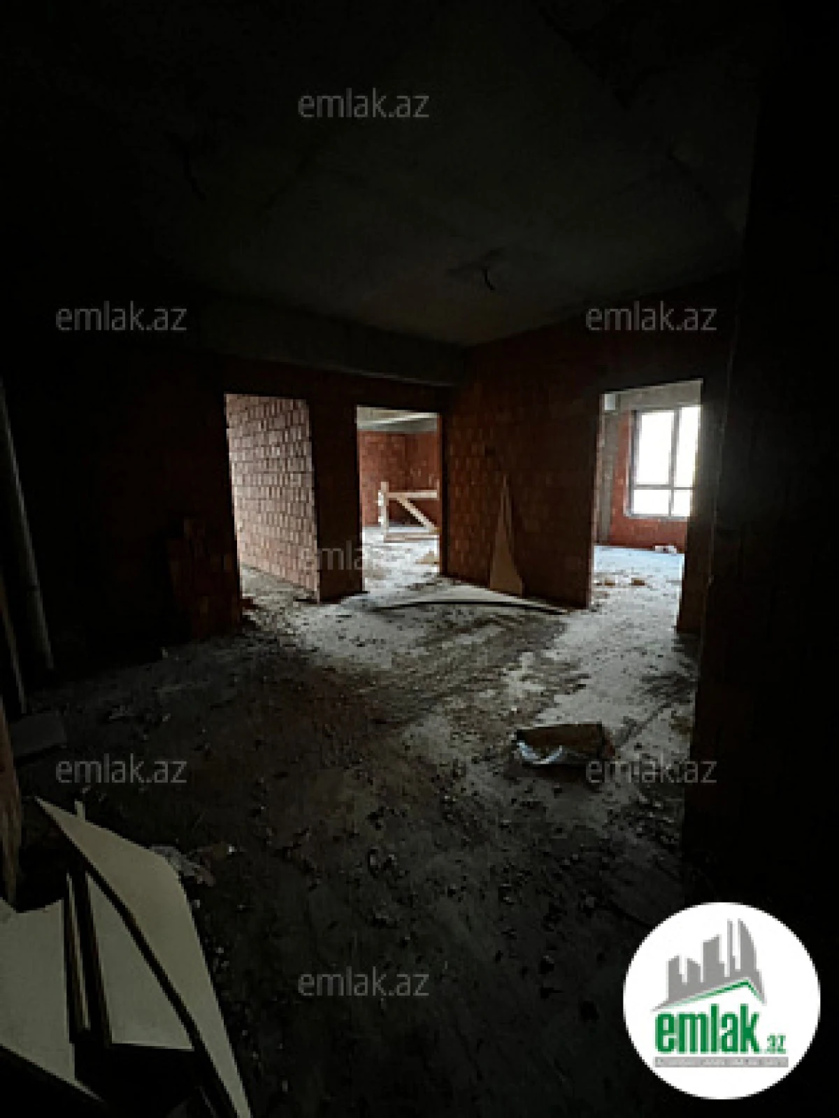 Satılır 5 otaqlı yeni tikili 240 m²