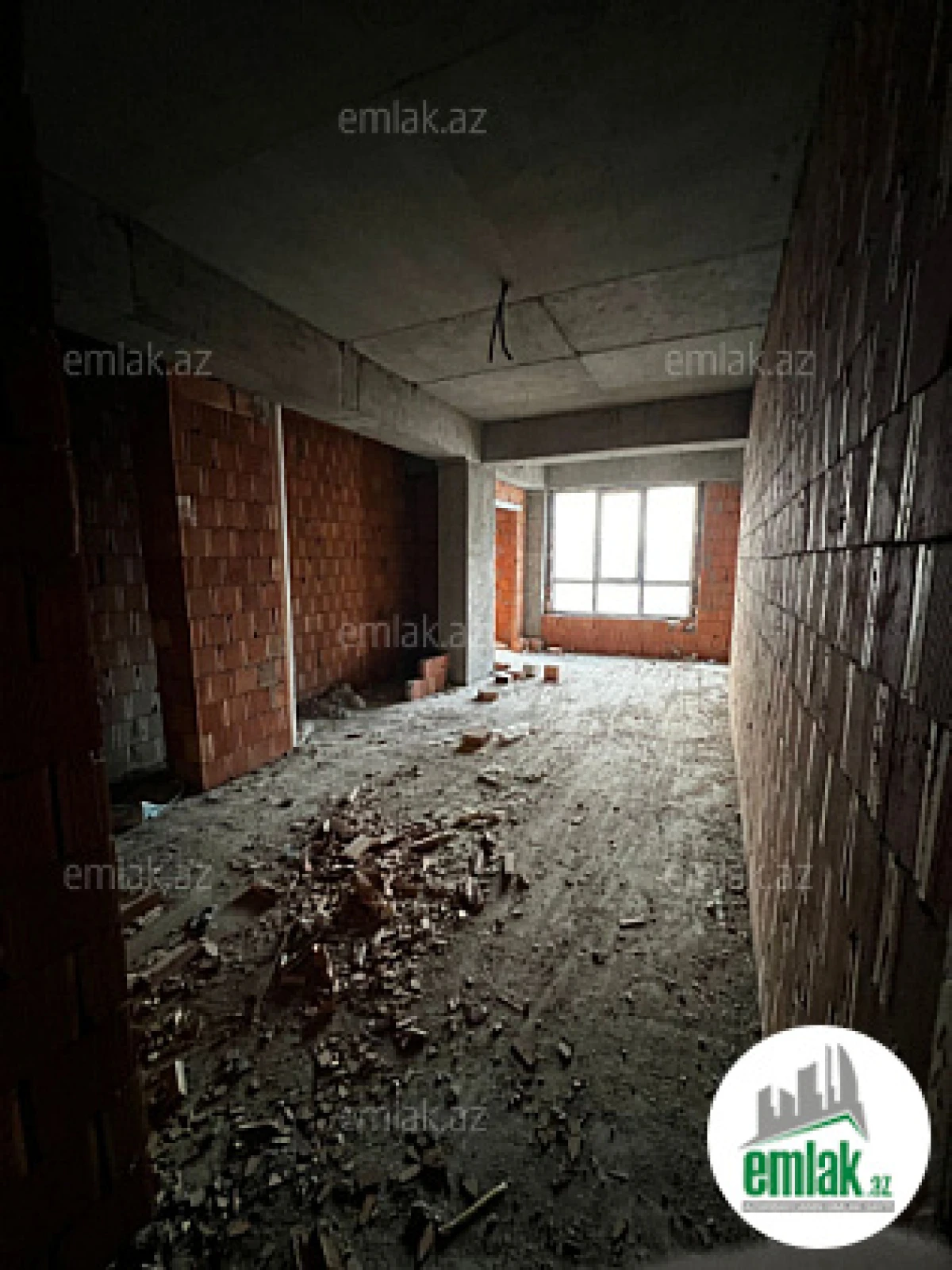 Satılır 5 otaqlı yeni tikili 240 m²