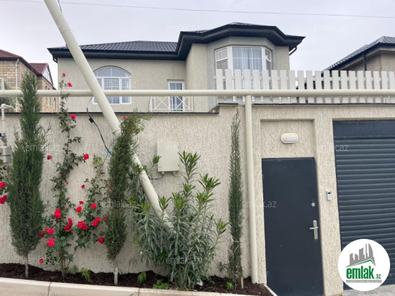 Satılır 5 otaqlı həyət evi 250 m²