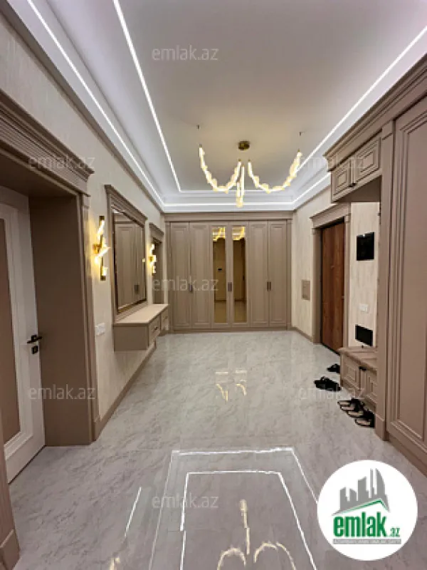 Satılır 4 otaqlı yeni tikili 195 m²