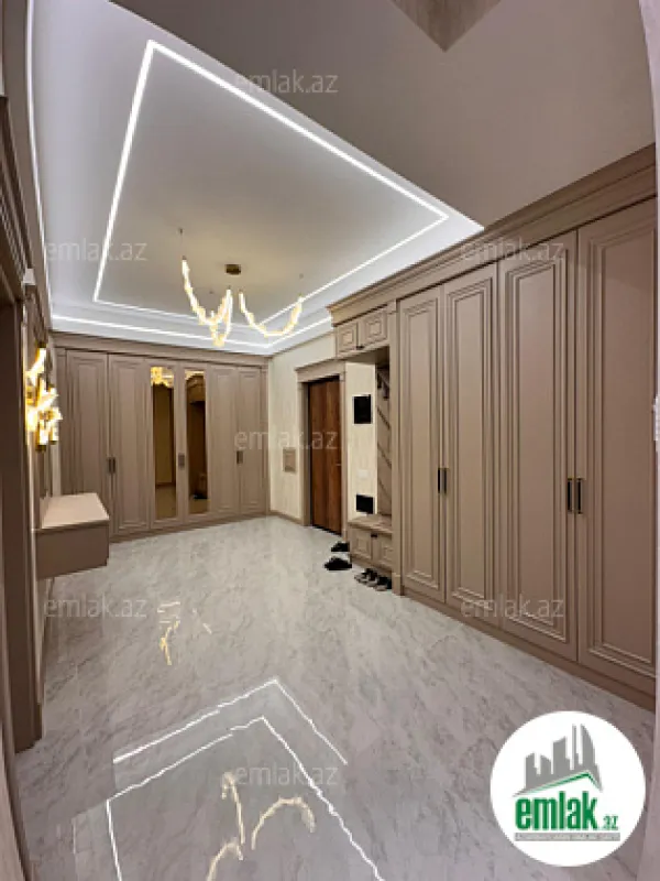 Satılır 4 otaqlı yeni tikili 195 m²