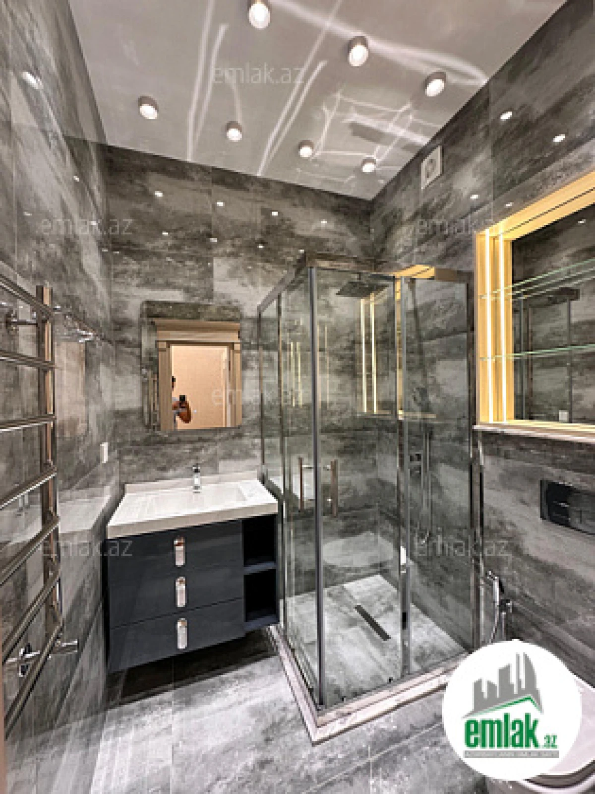 Satılır 4 otaqlı yeni tikili 195 m²