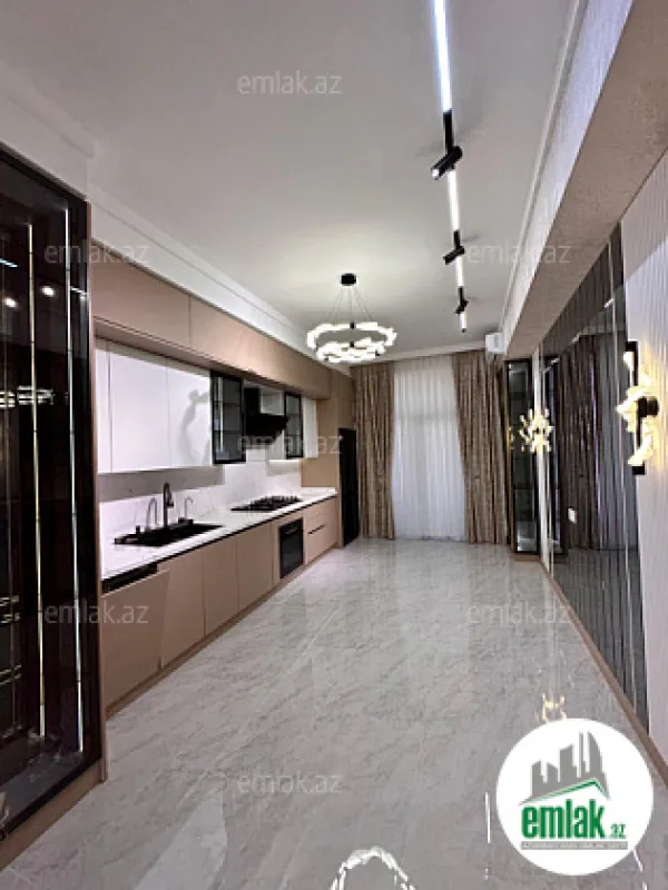 Satılır 4 otaqlı yeni tikili 195 m²