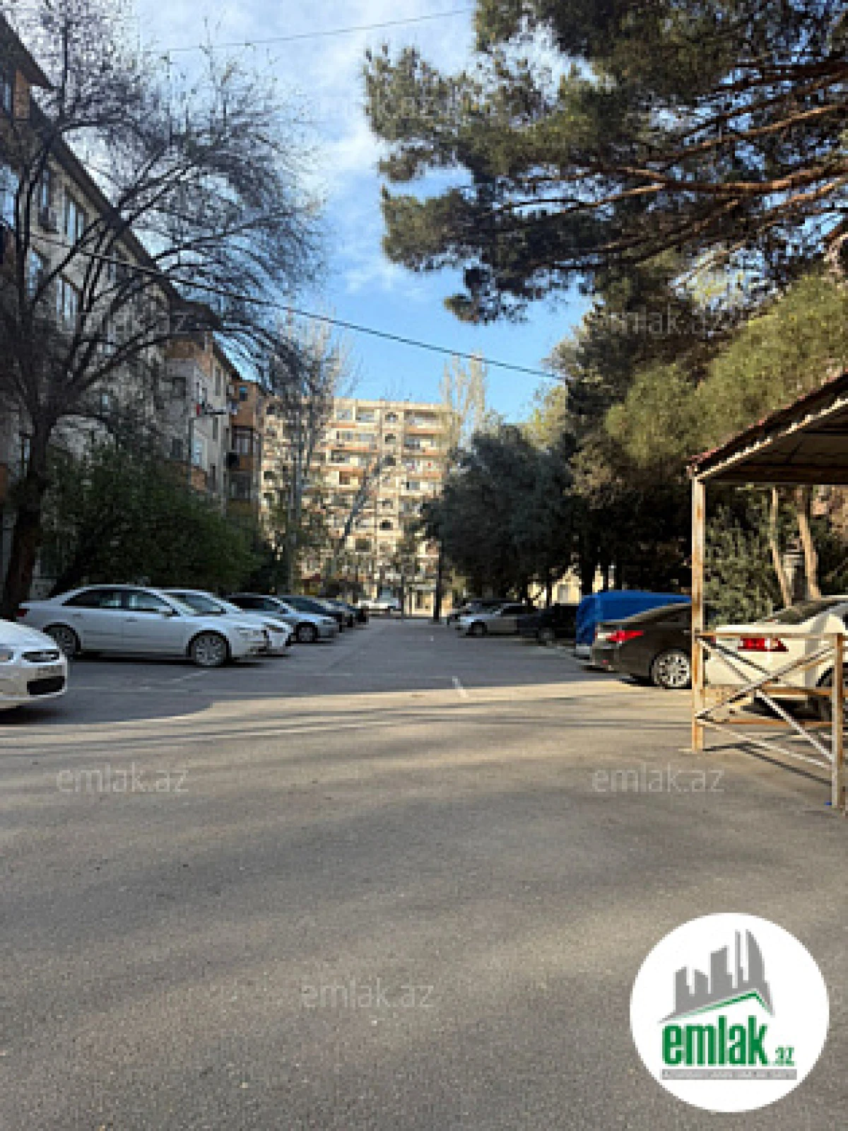 Satılır 2 otaqlı köhnə tikili 40 m²
