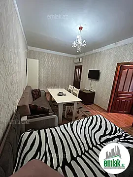 Satılır 2 otaqlı köhnə tikili 40 m²