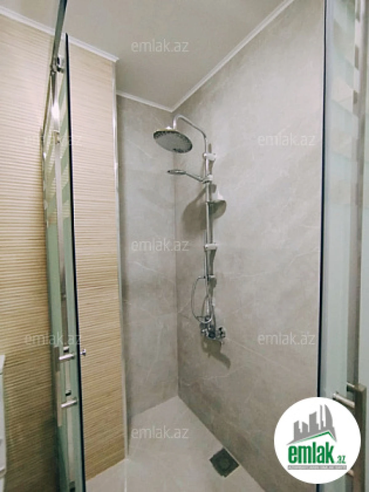 Satılır 2 otaqlı yeni tikili 87 m²