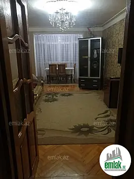Satılır 3 otaqlı köhnə tikili 80 m²
