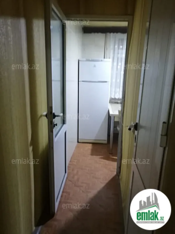 Satılır 3 otaqlı köhnə tikili 80 m²