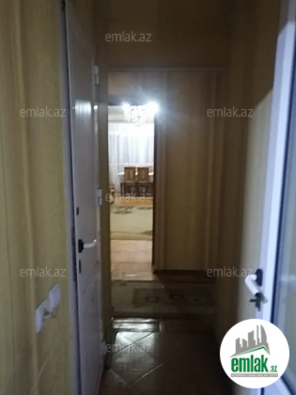 Satılır 3 otaqlı köhnə tikili 80 m²