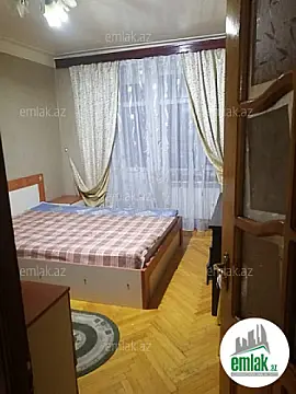 Satılır 3 otaqlı köhnə tikili 80 m²