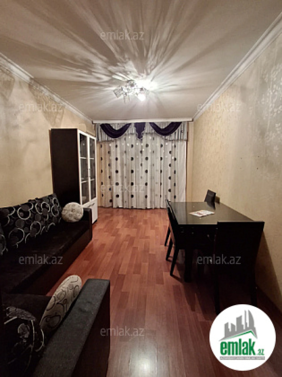 Satılır 3 otaqlı köhnə tikili 55 m²