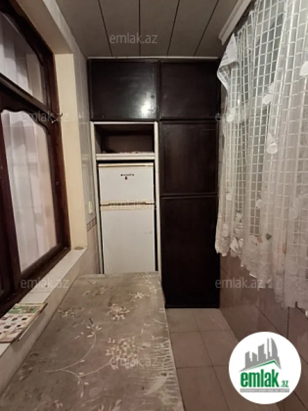 Satılır 3 otaqlı köhnə tikili 55 m²