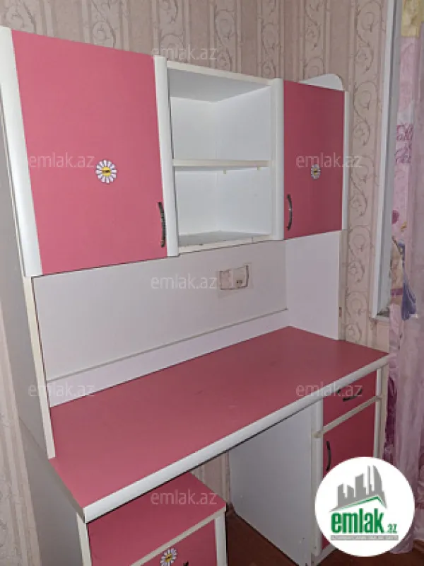 Satılır 3 otaqlı köhnə tikili 55 m²