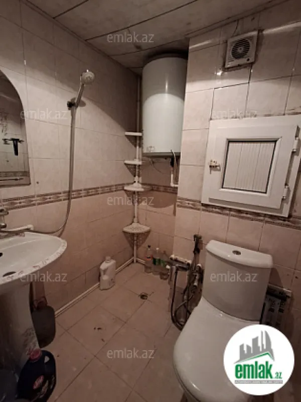 Satılır 3 otaqlı köhnə tikili 55 m²
