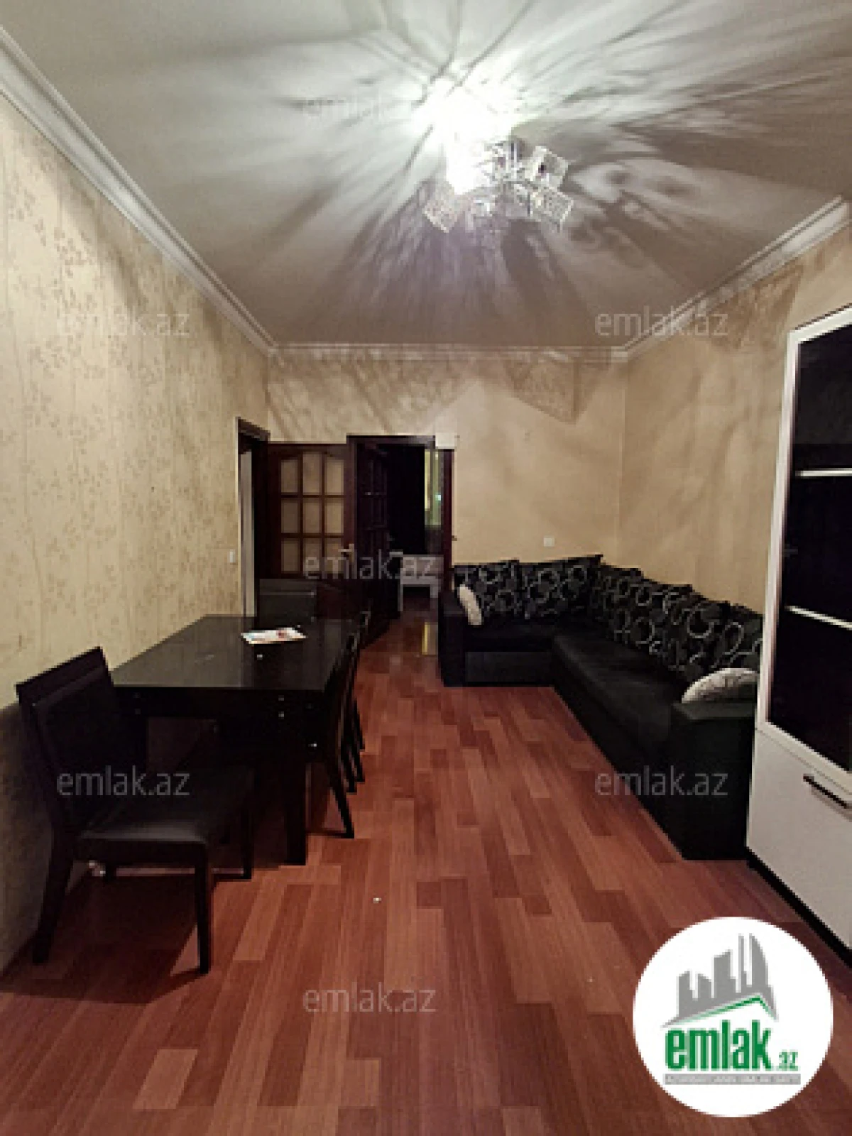 Satılır 3 otaqlı köhnə tikili 55 m²